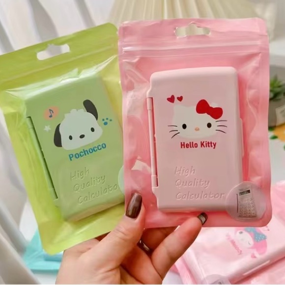 Sanrio HELLO KITTY 8-Digit Mini Portable Calculator - Picture 4 of 9